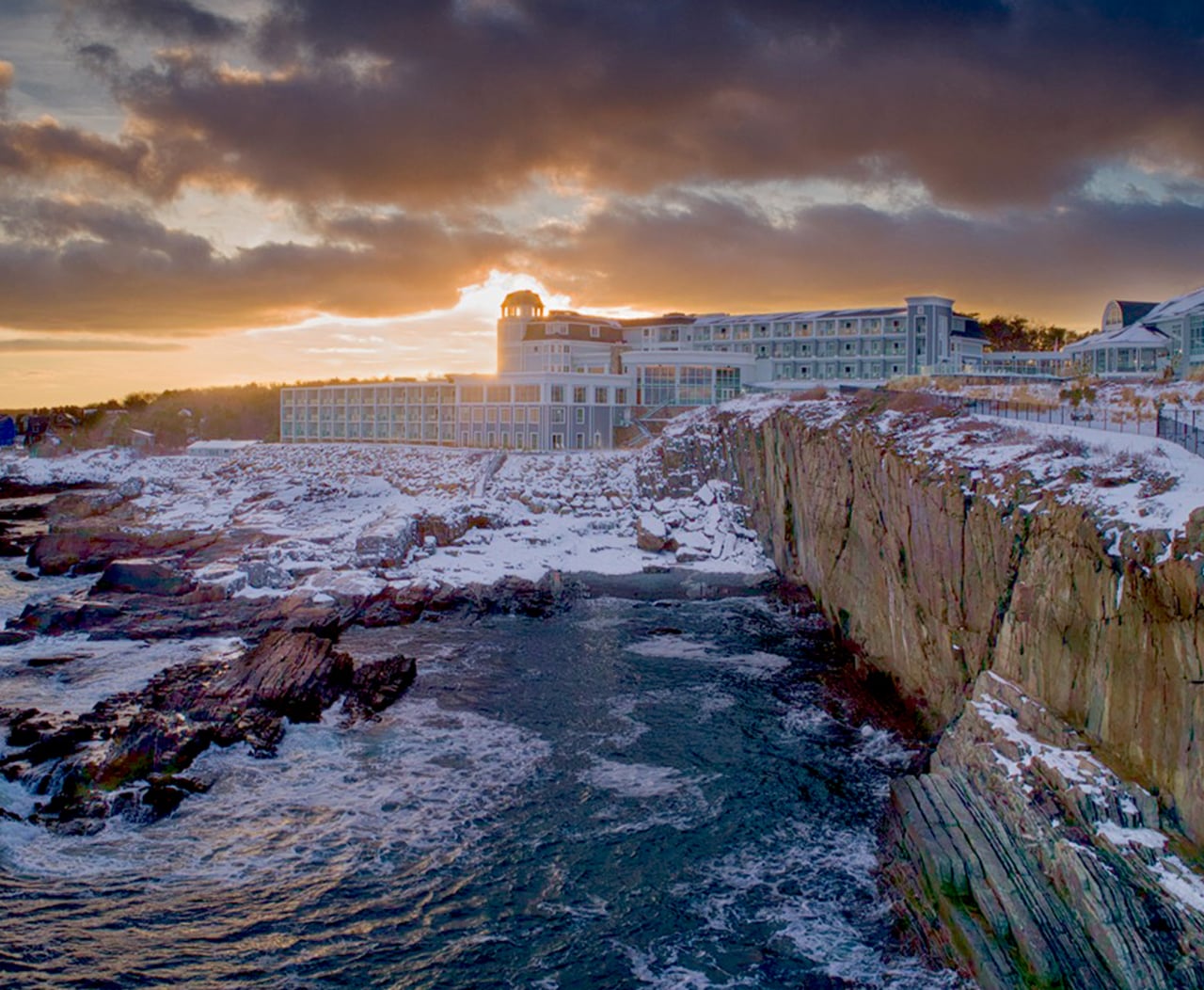 Cliff House Winter Cliff